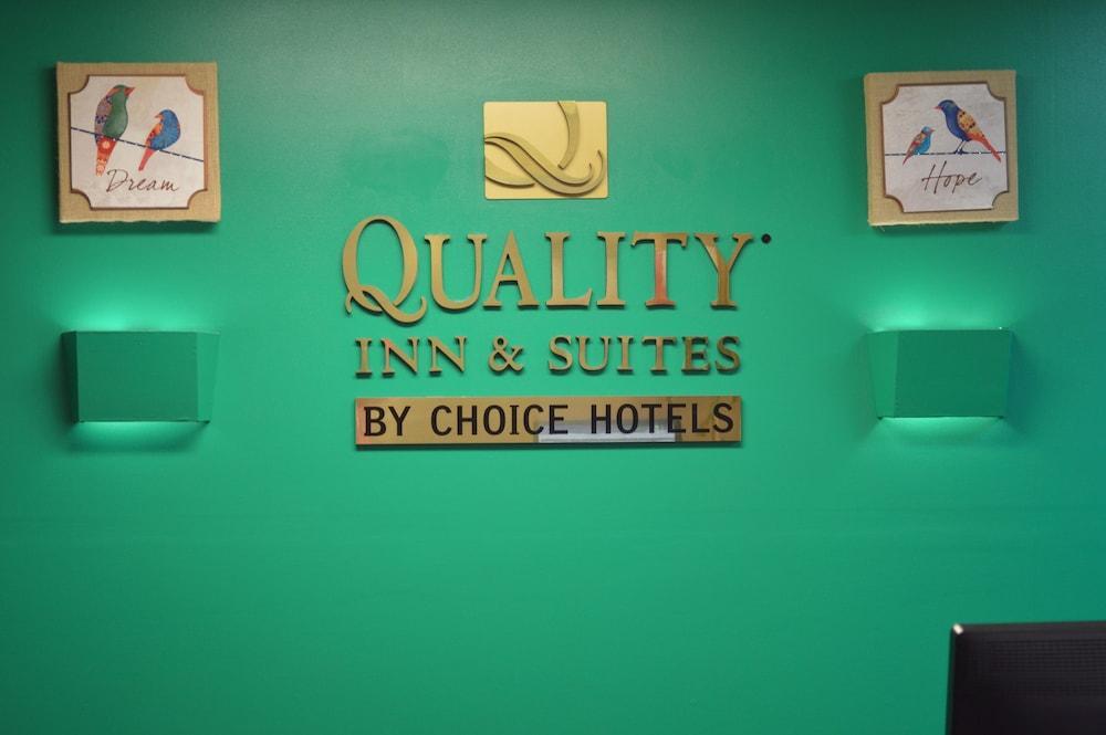 Quality Inn & Suites פייטוויל מראה חיצוני תמונה